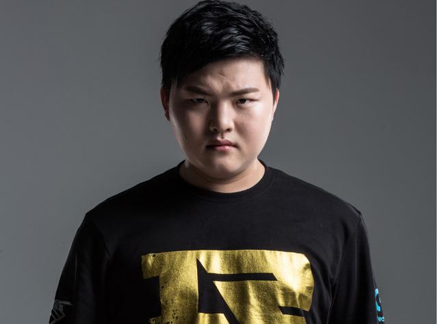 BLAST秋决2024：单方面碾压 FaZe 2-0淘汰Liquid